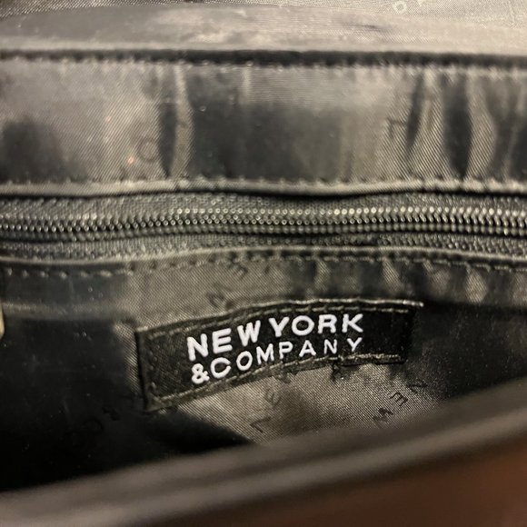 Wallet - New York and Company - Picture 2 of 4